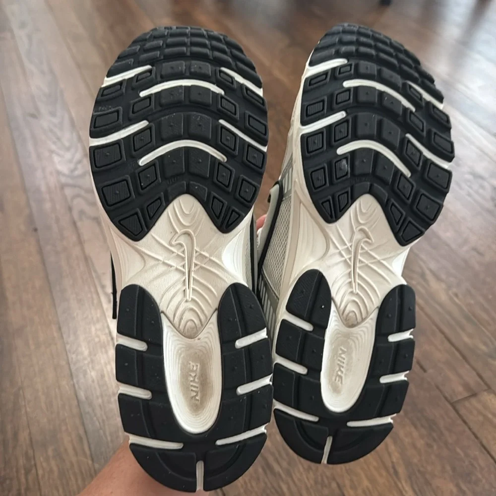 Nike V5 RNR Size 8.5 - Picture 6 of 8